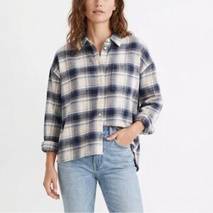 Madewell Women's White Navy Medium Blue Plaid Boxy Fit LS Flannel Shirt Size L